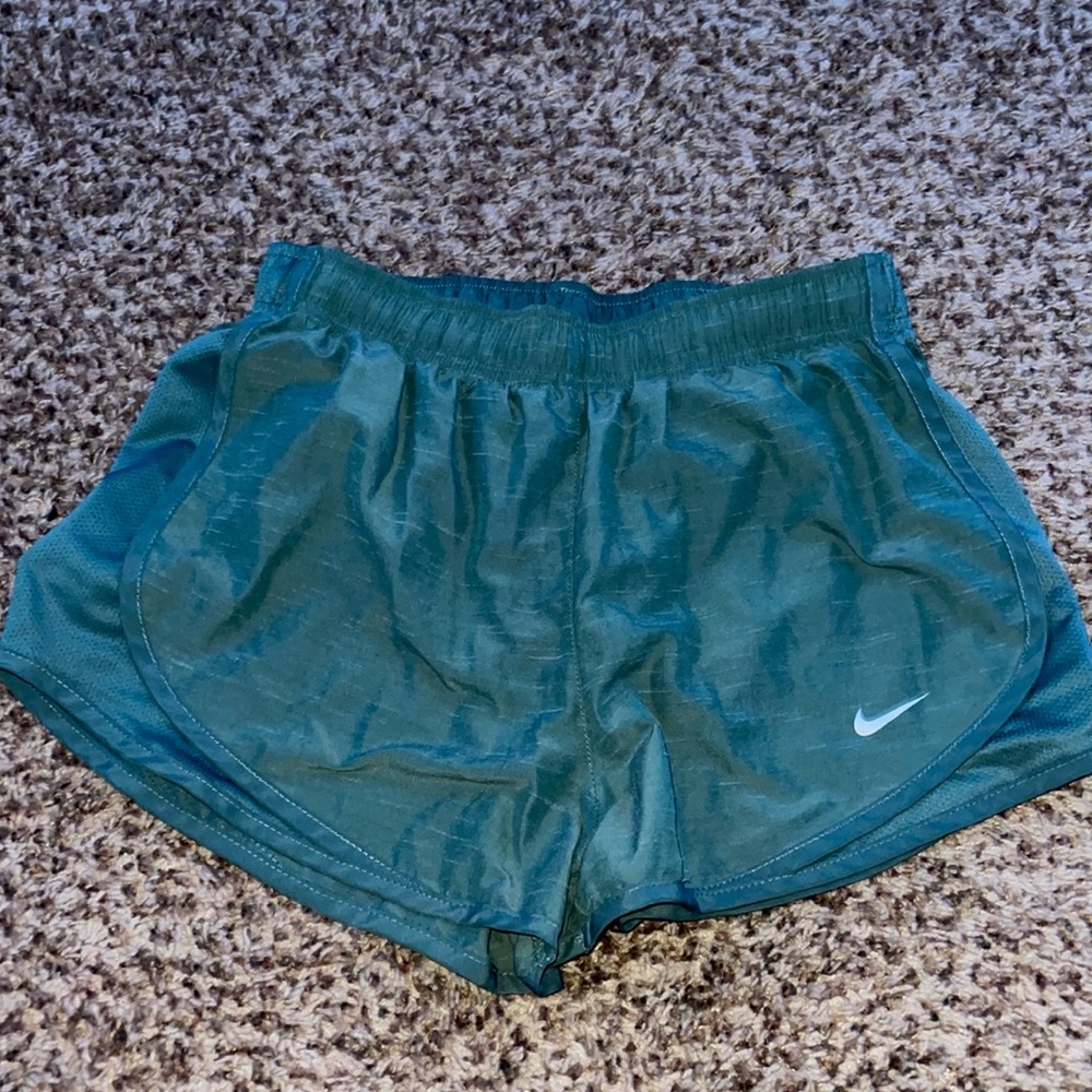 turquoise dri fit nike shorts